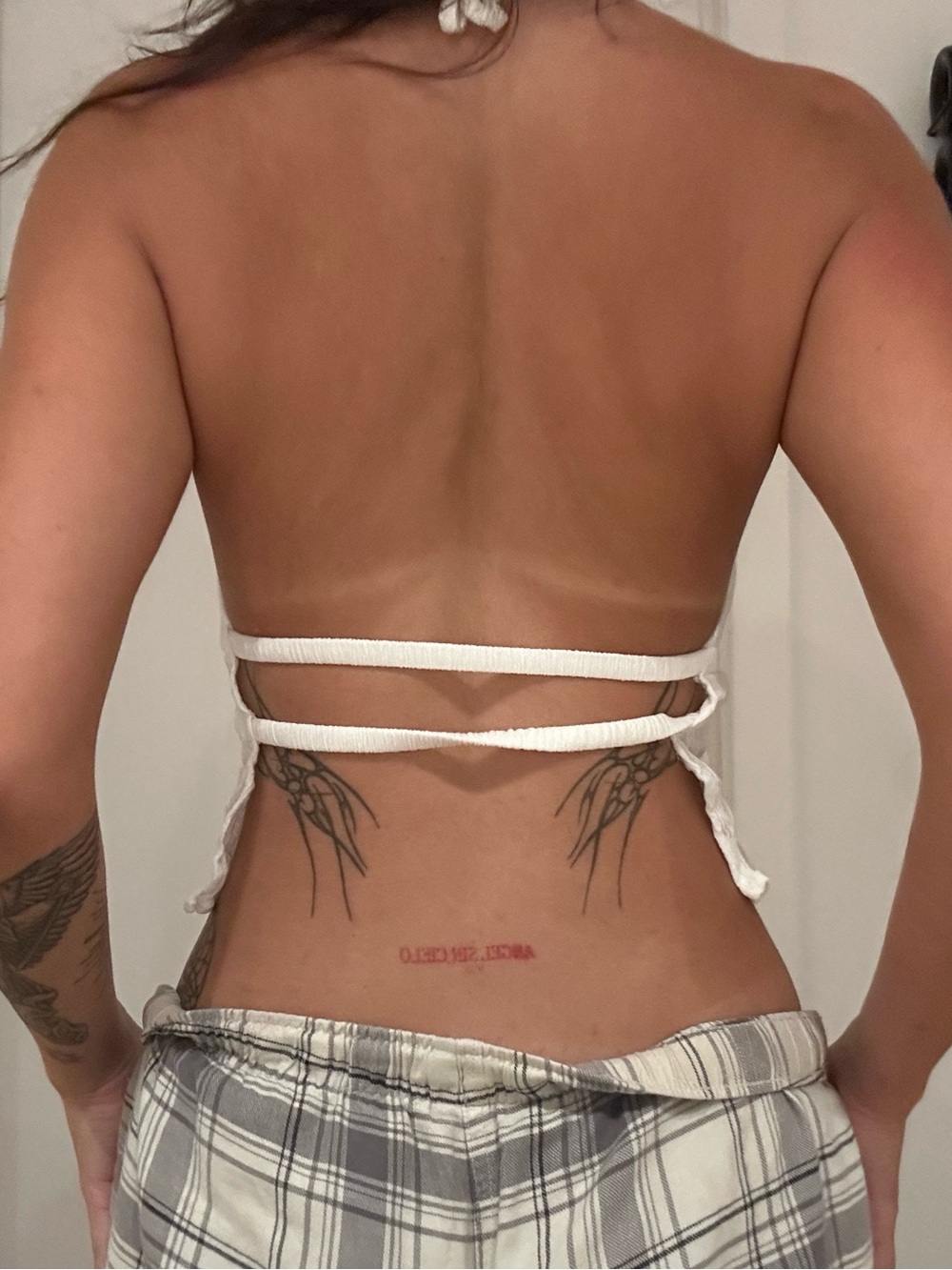 Garage tie up open back halter top - Picture 2 of 3